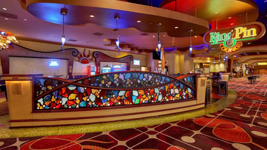 Kingpin Lounge Entrance at Sunset Station