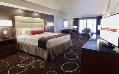 Petite King Suites